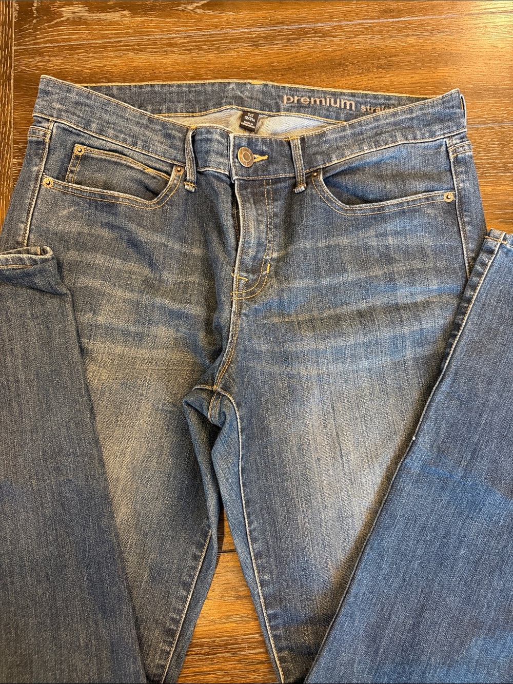GAP Women’s Skinny Jeans - Mid Blue Wash